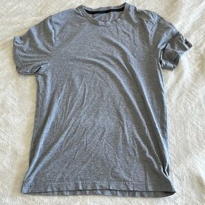 Rhône grey workout shirt M